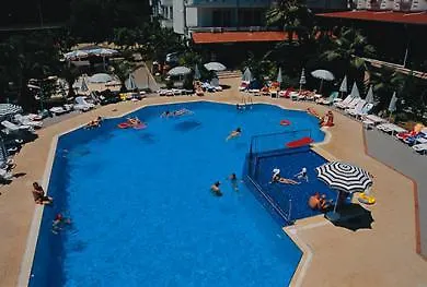 Pineta Club מרמריס
